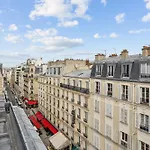 Eiffel Tower & Faubourg - 1Br - Paris Vacation Rentals